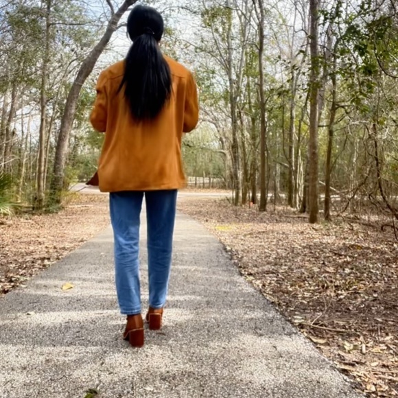 Tan Cowhide Jacket - Picture 5 of 8